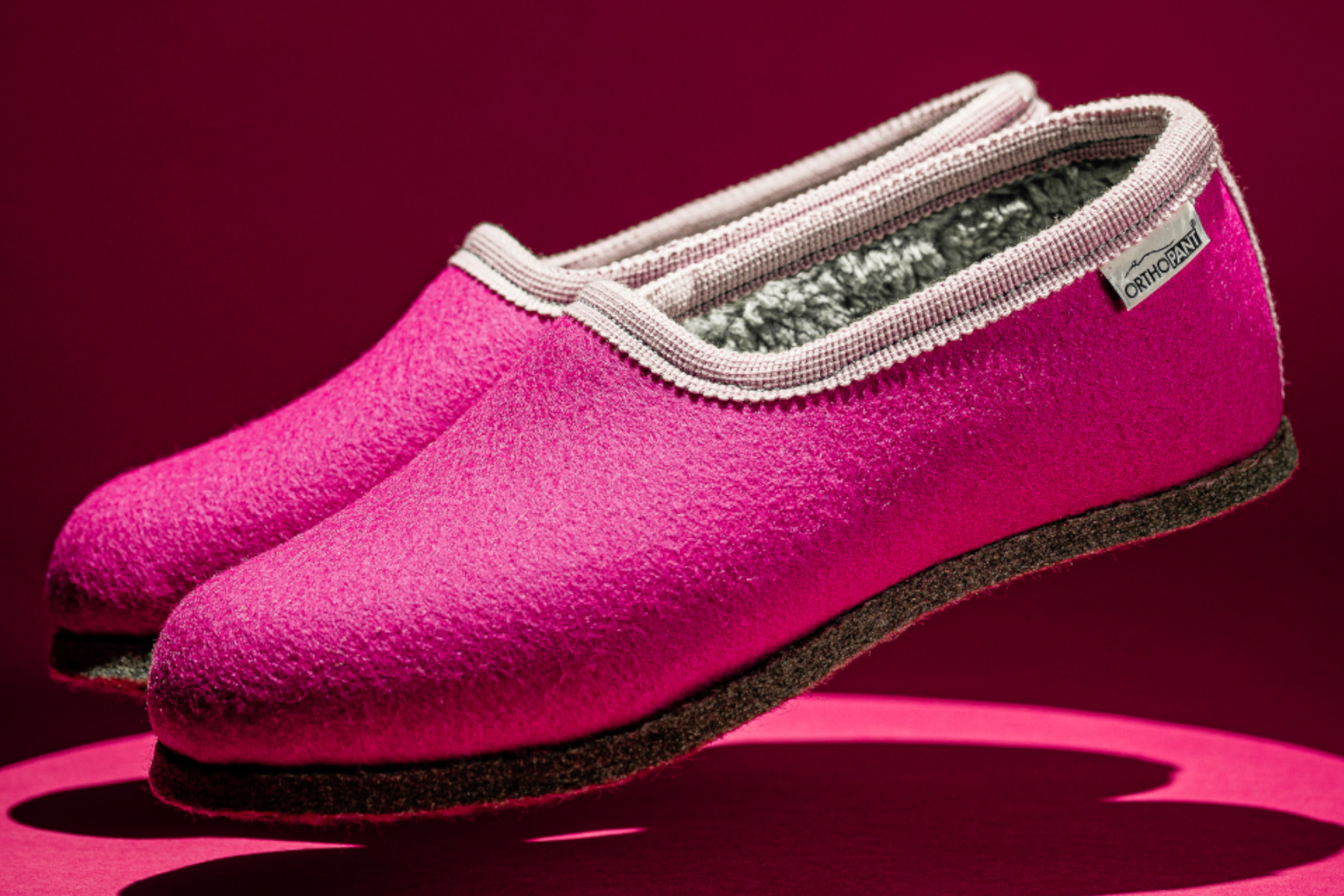 Filzpantoffeln CLASSIC - Hausschuhe pink mit rosa Borte